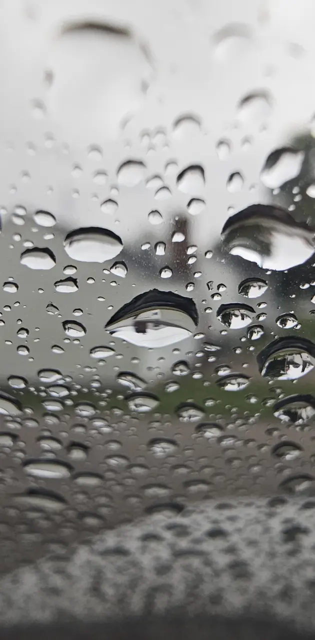 Raindrops on windshiel