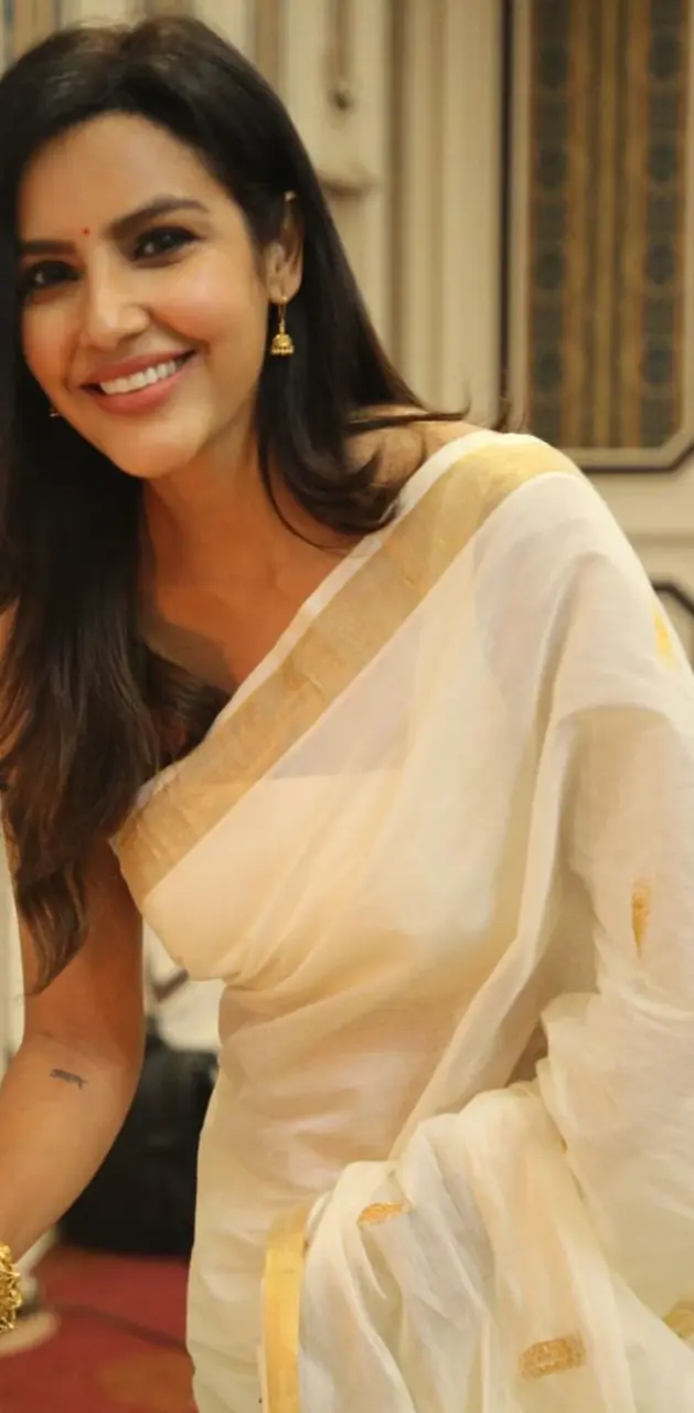 Priya anand