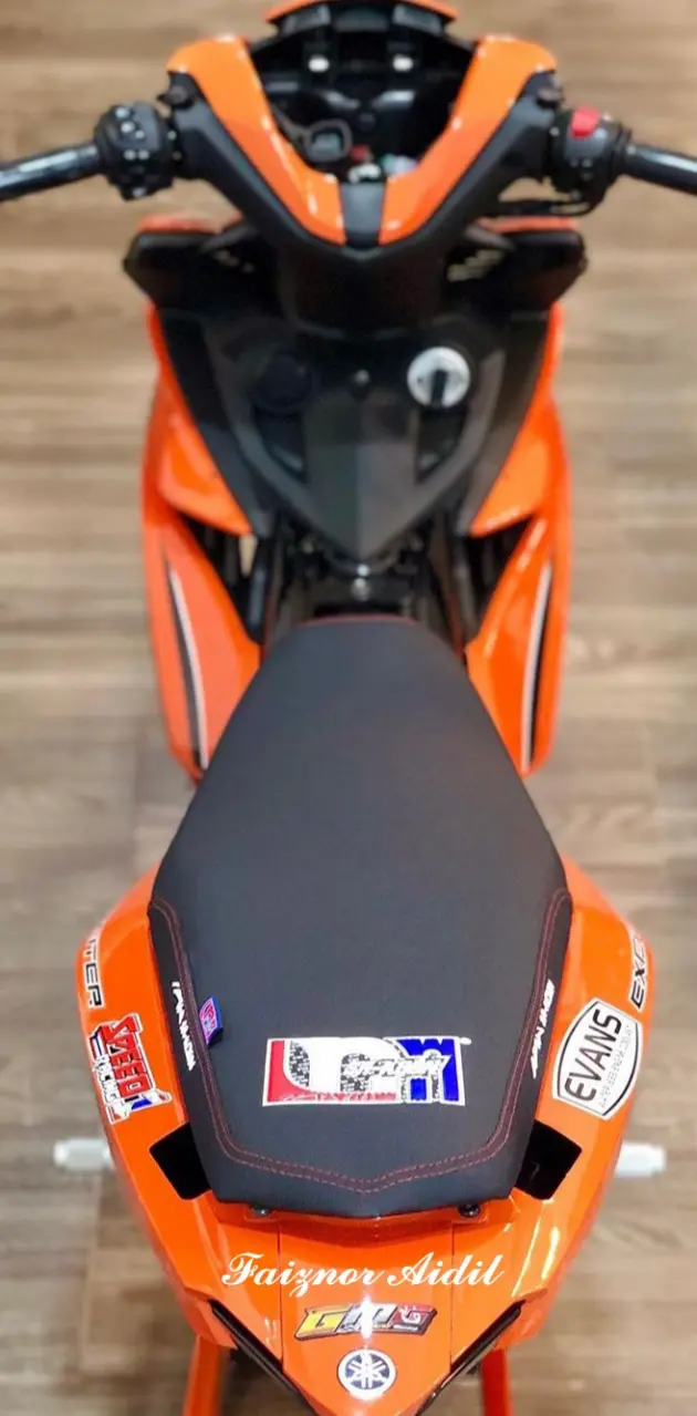 Yamaha Y15 Orange