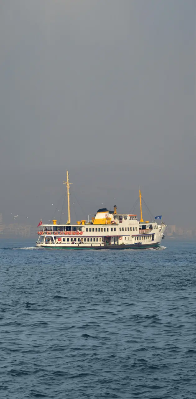 Ferry on İzmir