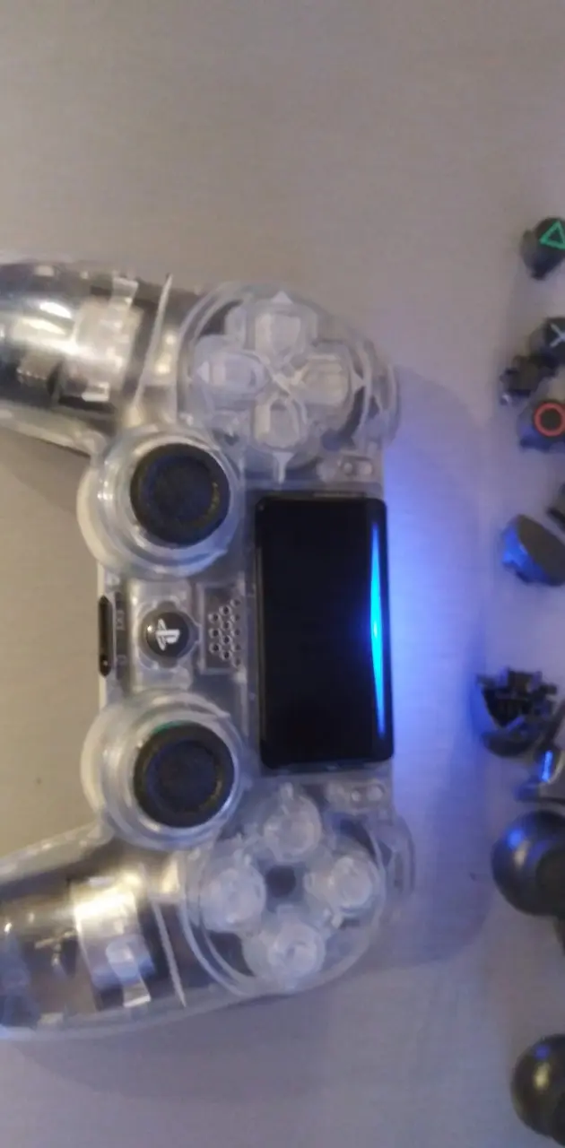 Clear ps4 controller 