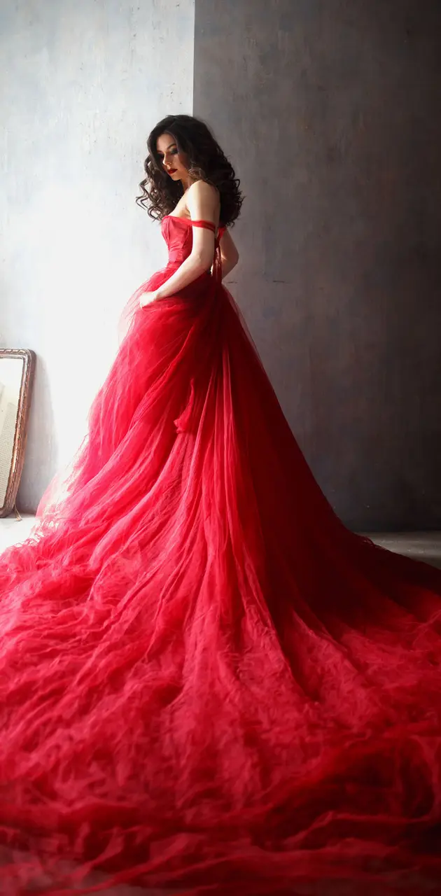 lady in red