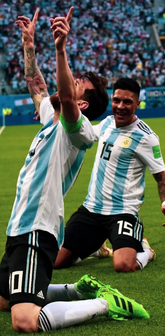Messi y Enzo