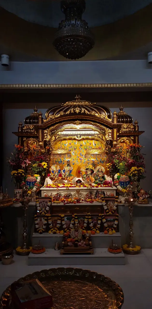 Iskon temple Krishna 