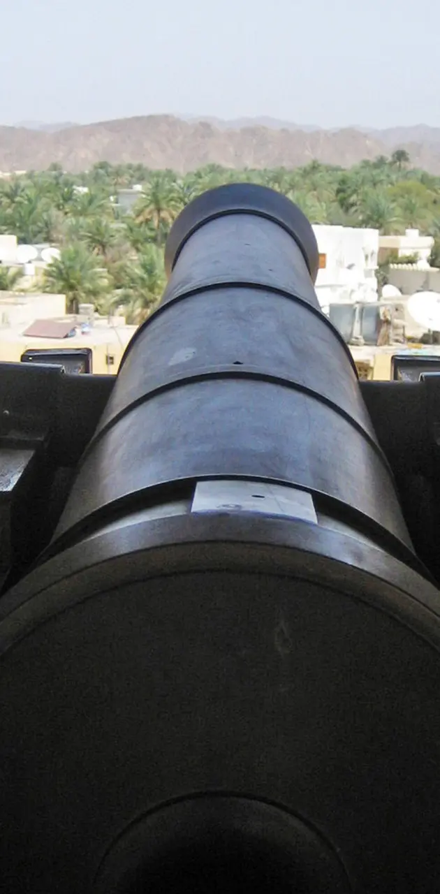 oman fort cannon