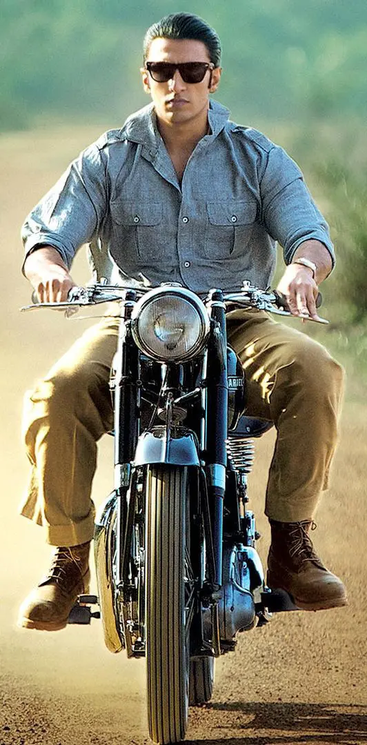 Lootera First Look