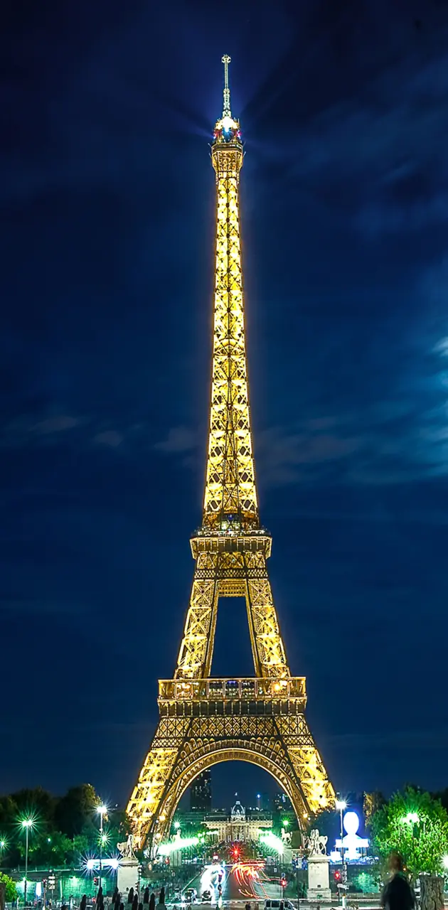 Eiffeltower by Night