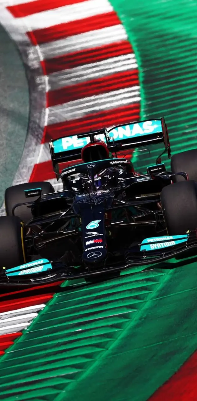 Lewis Hamilton | 44