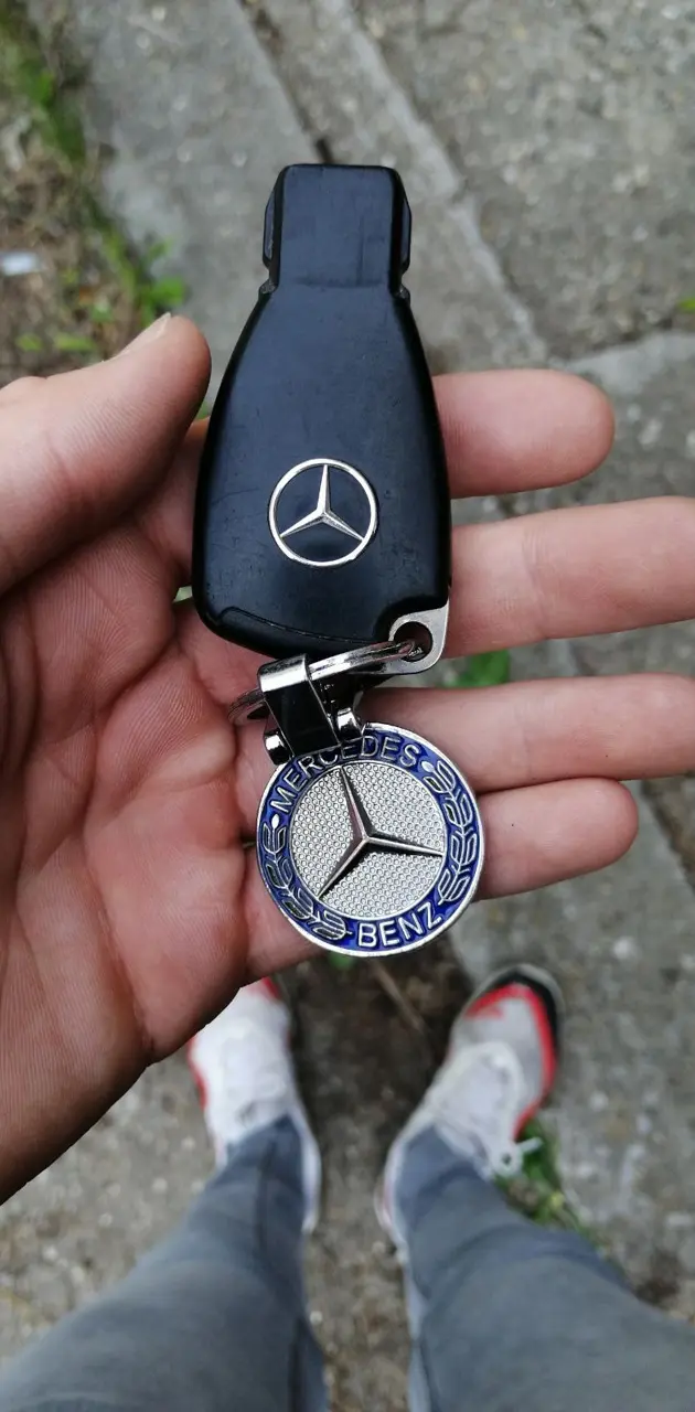 Mercedes benz key
