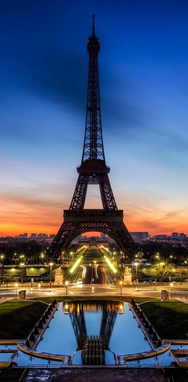 Eiffel Tower night