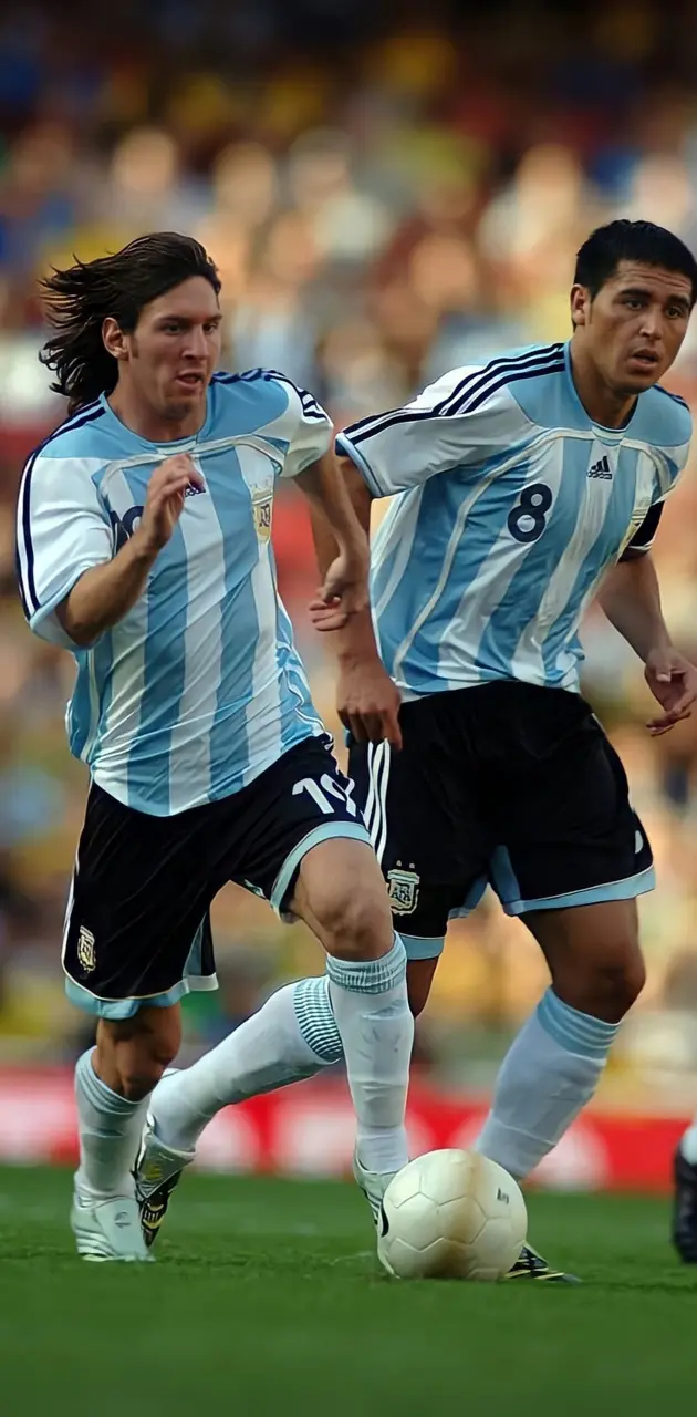 Messi y Riquelme 🔟
