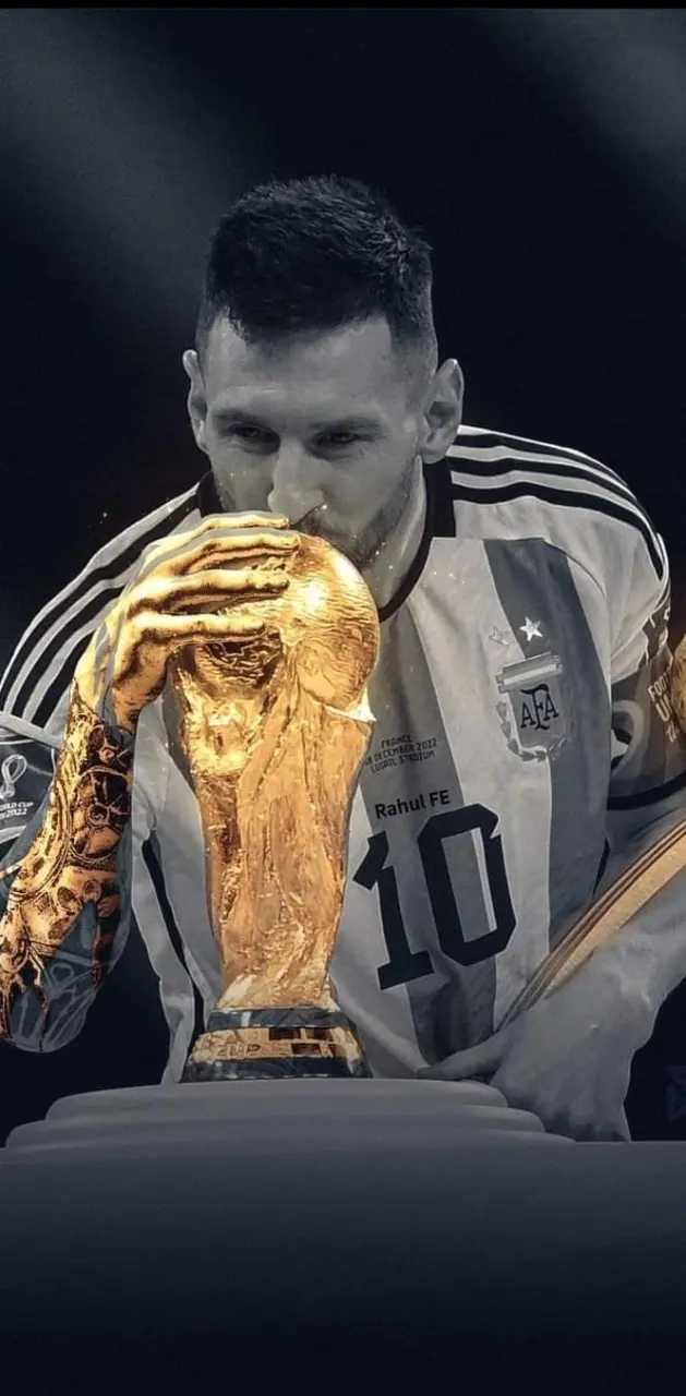 Messi Kissing Worldcup