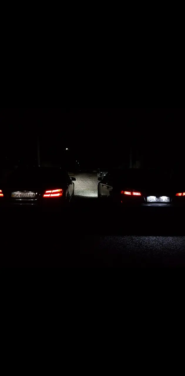 Mercedes E vs Ford