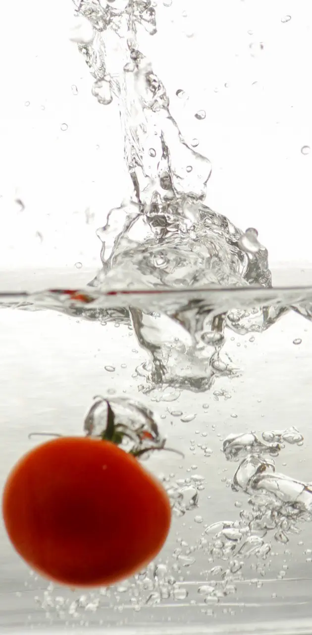 Tomato water splash