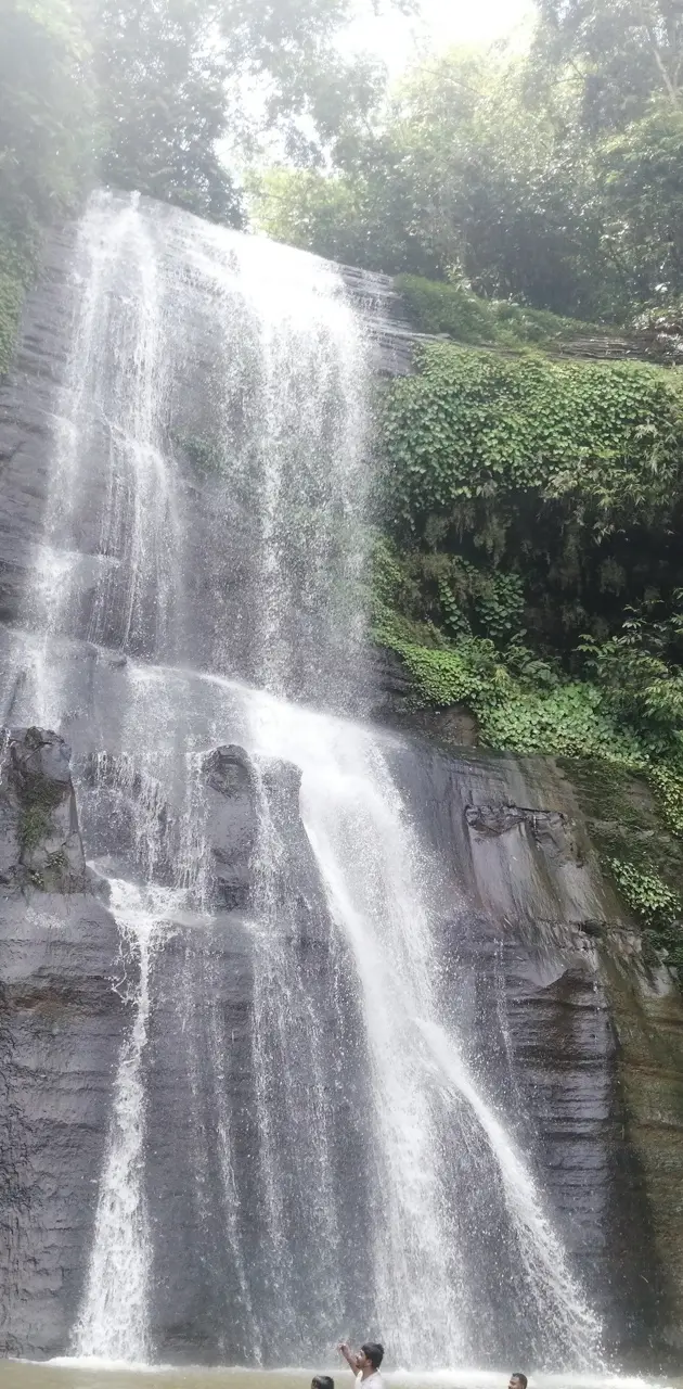 Humhum Waterfall