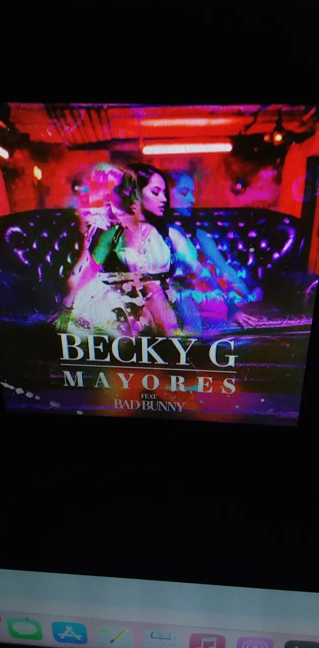 Becky G Mayores