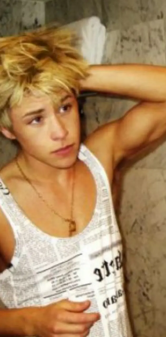 Maxxie from skins