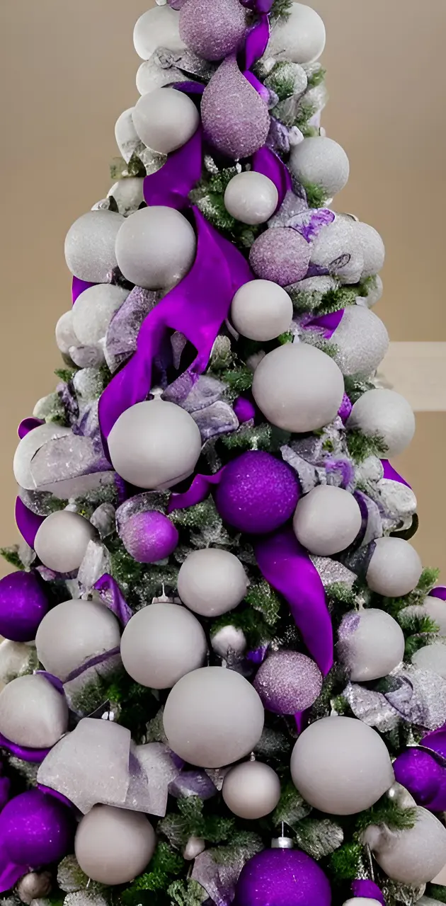 Purple Christmas tree 