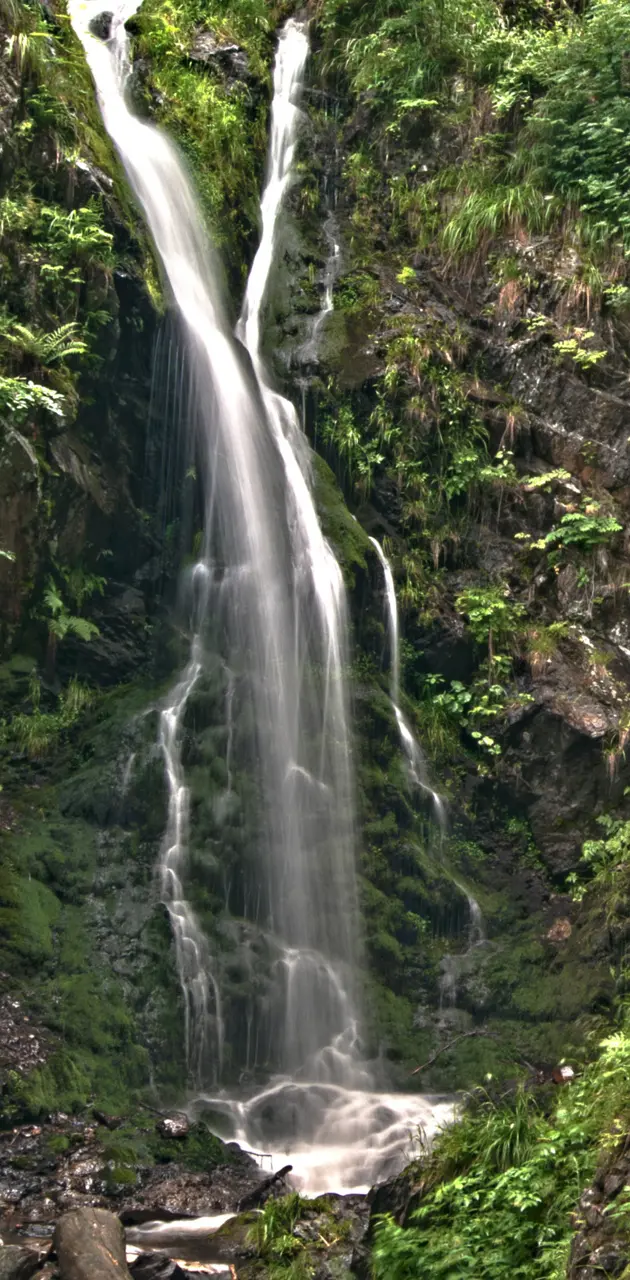 Waterfall of Fahl 