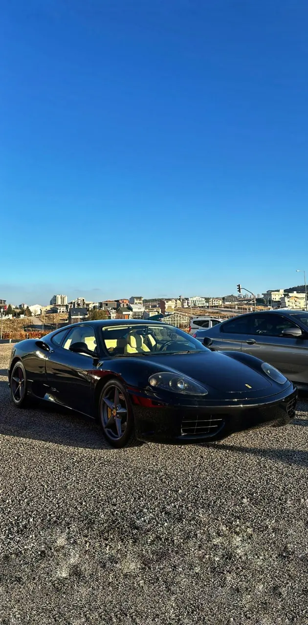 Siyah Ferrari