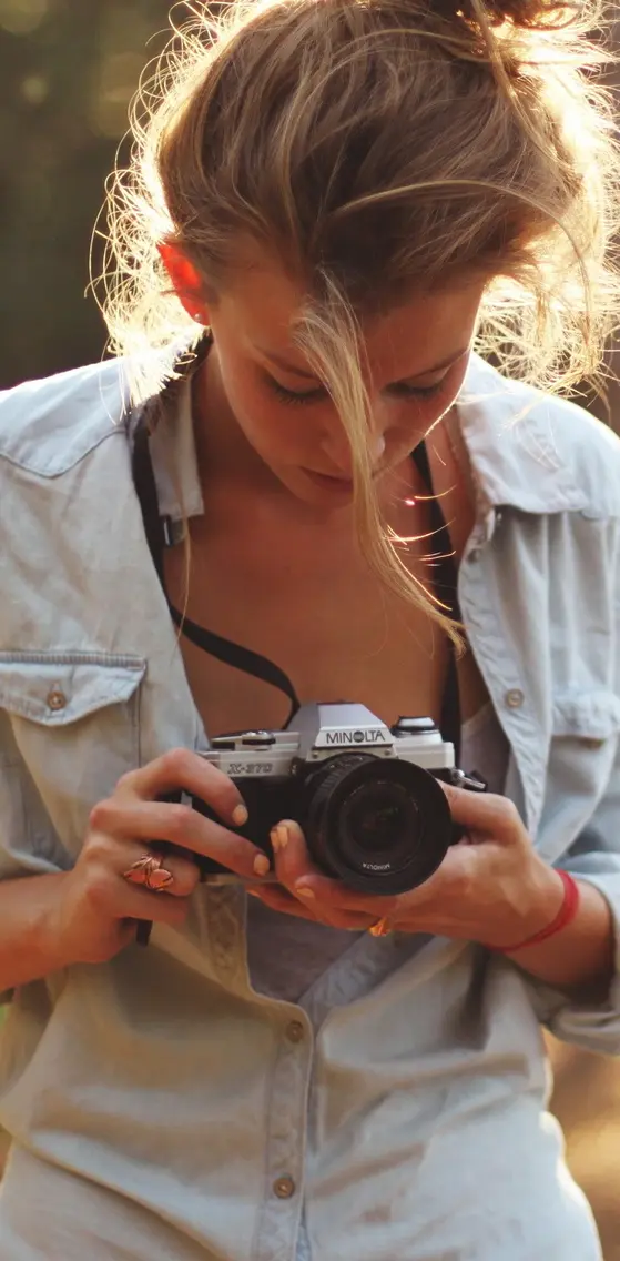 Girl-photographers