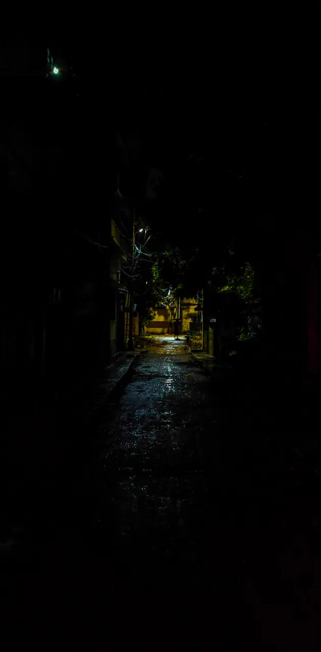 Dark Alleyway 