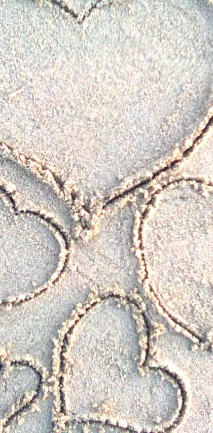 Hearts In Sands