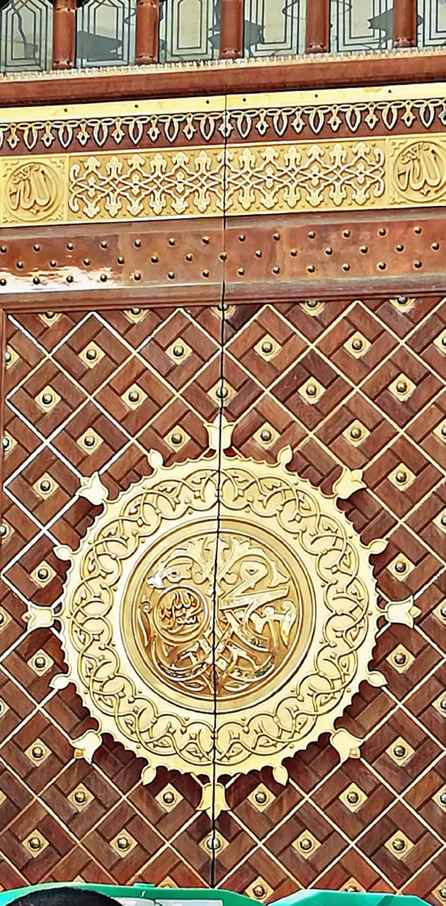 Door of masjid e nabwi