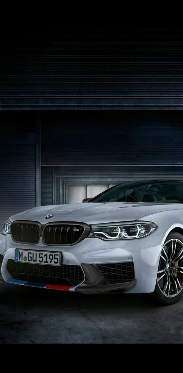 BMW  M5