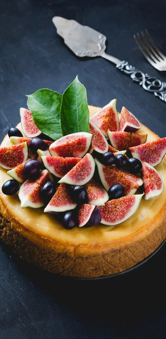 Figs over the cake