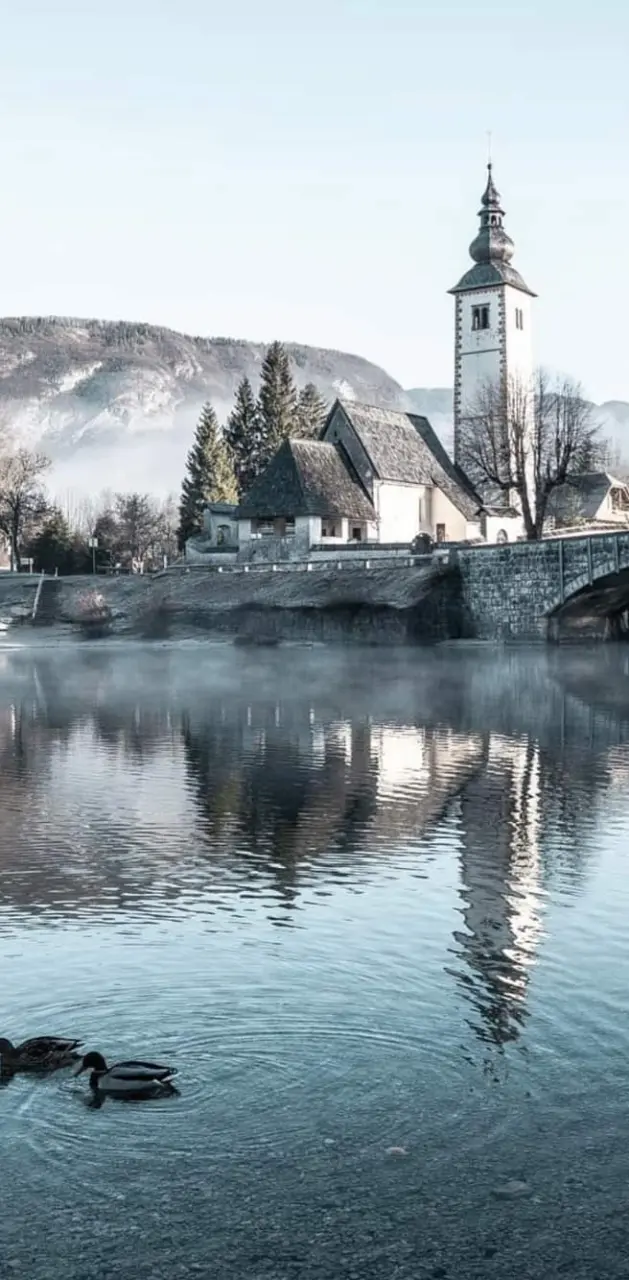 Lake bohinj Slovenia 