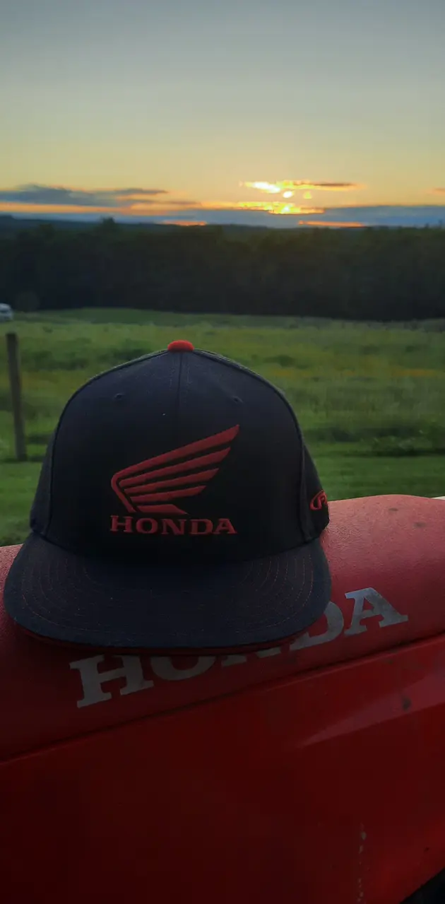 Honda hat