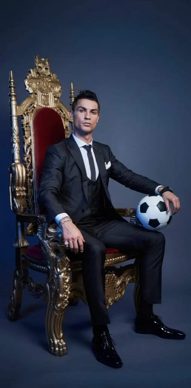 Ronaldo on throne