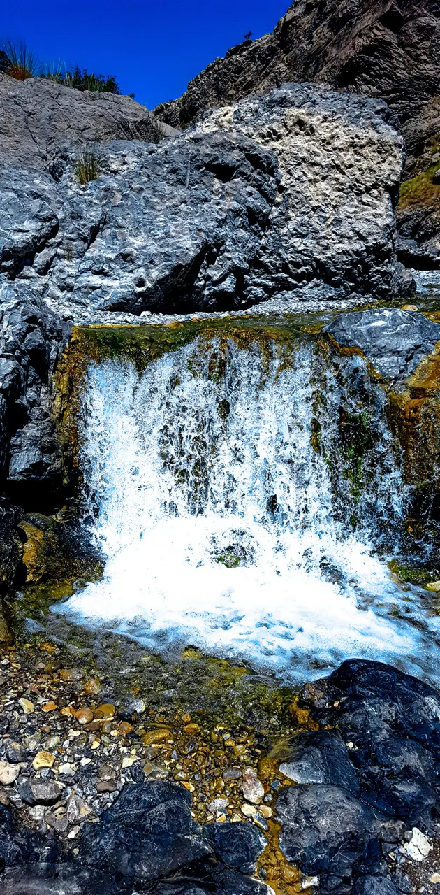 Water fall wallpaper