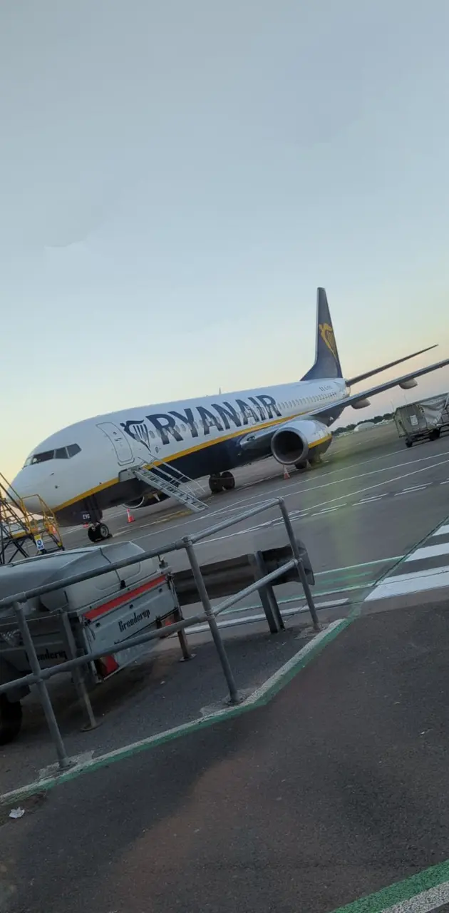 Ryanair 