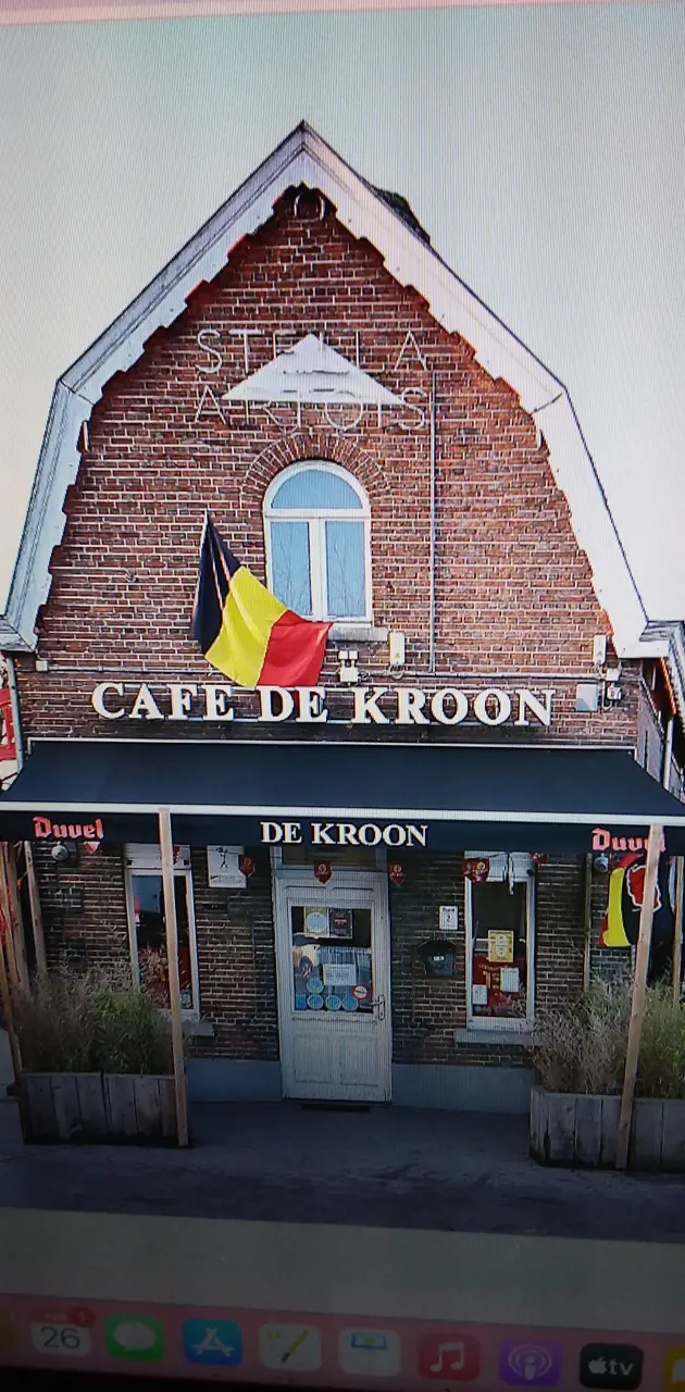 Belgian café