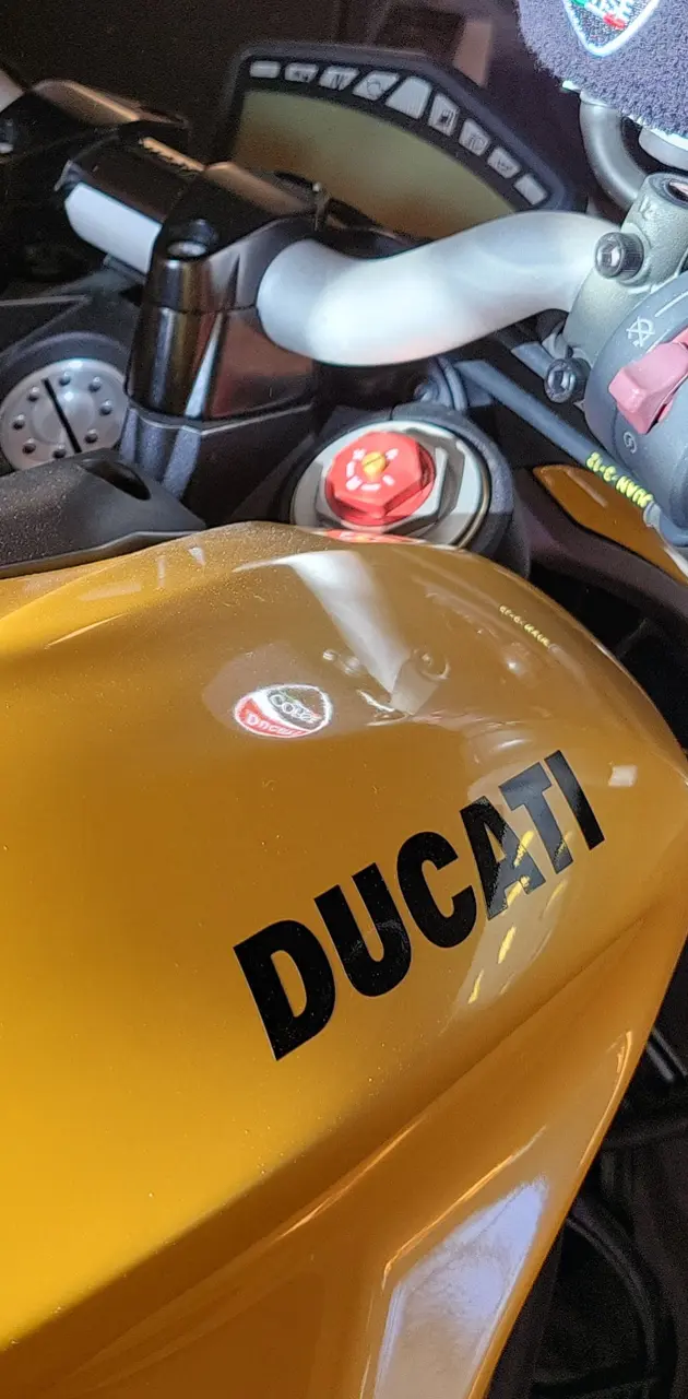 Ducati 848 cockpit 