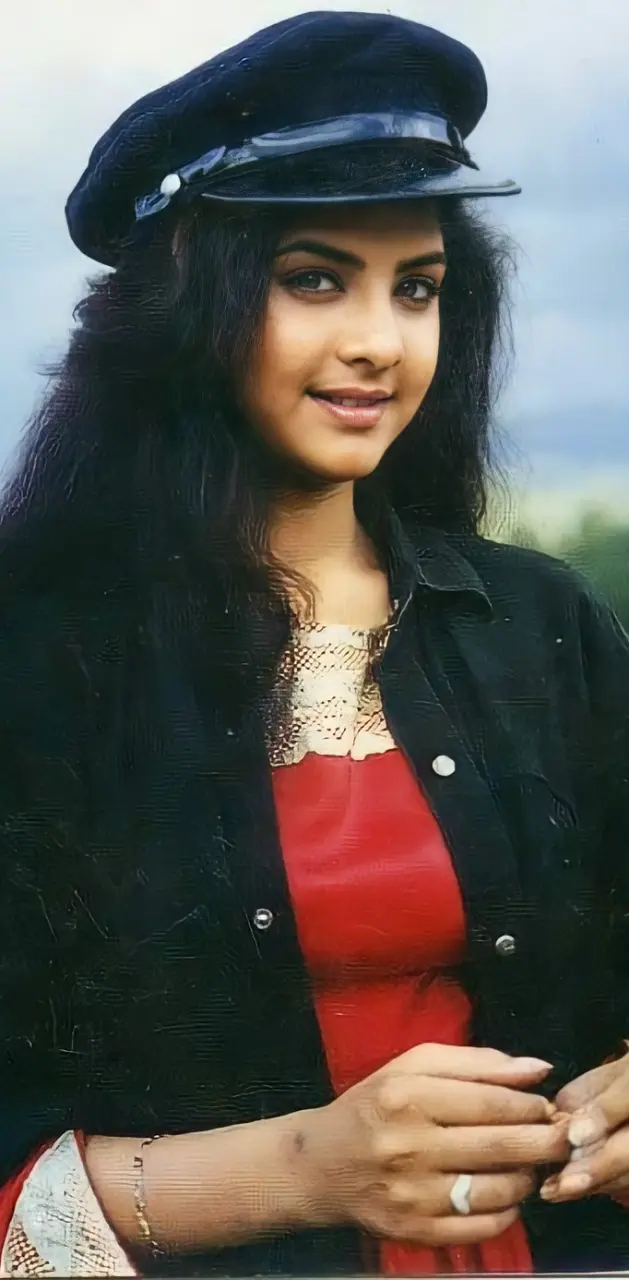 Divya Bharti 