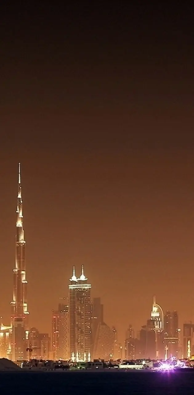DUBAI CITY AT NIGHT